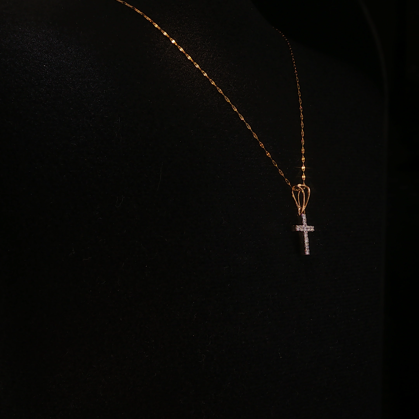 Lab Diamond Cross Pendant Necklace in Yellow Gold