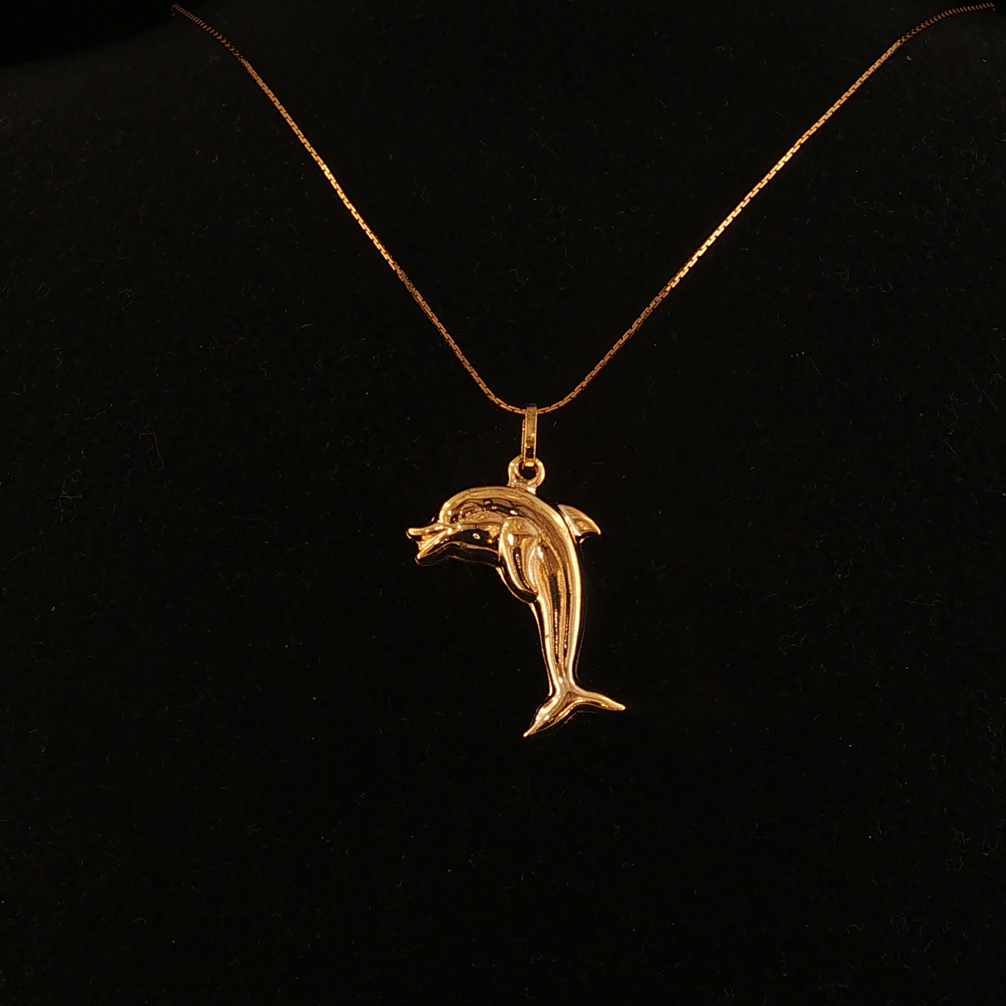 Yellow Hallow Gold Dolphin Pendant Necklace